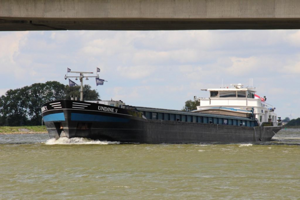 binnenvaart Undine 5